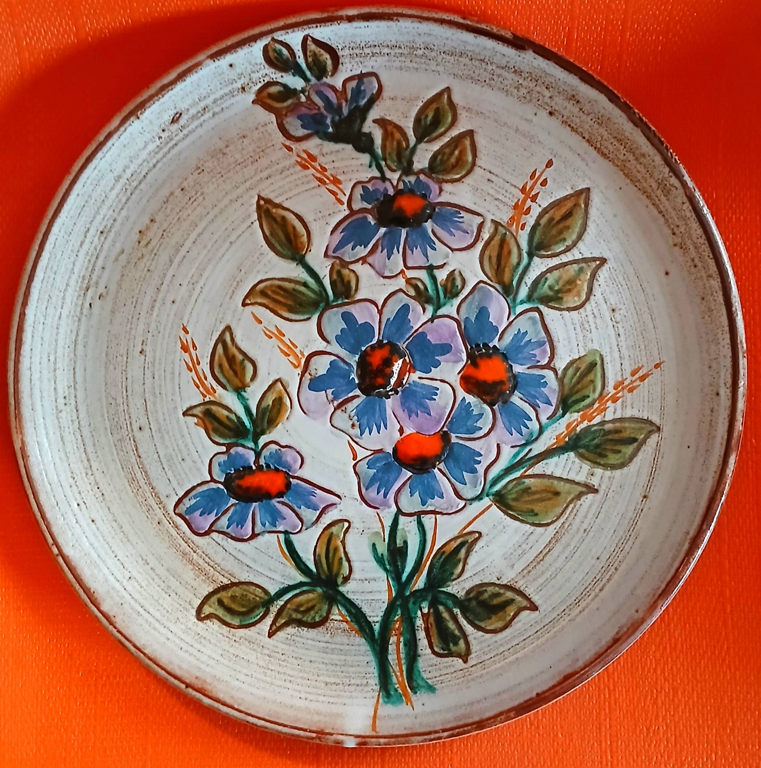 Vallauris 1970, hand-made terracotta plate
