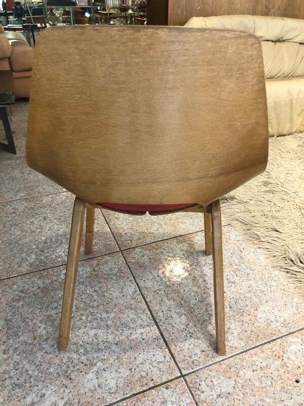 Chaise Tonneau de Guariche pieds bois