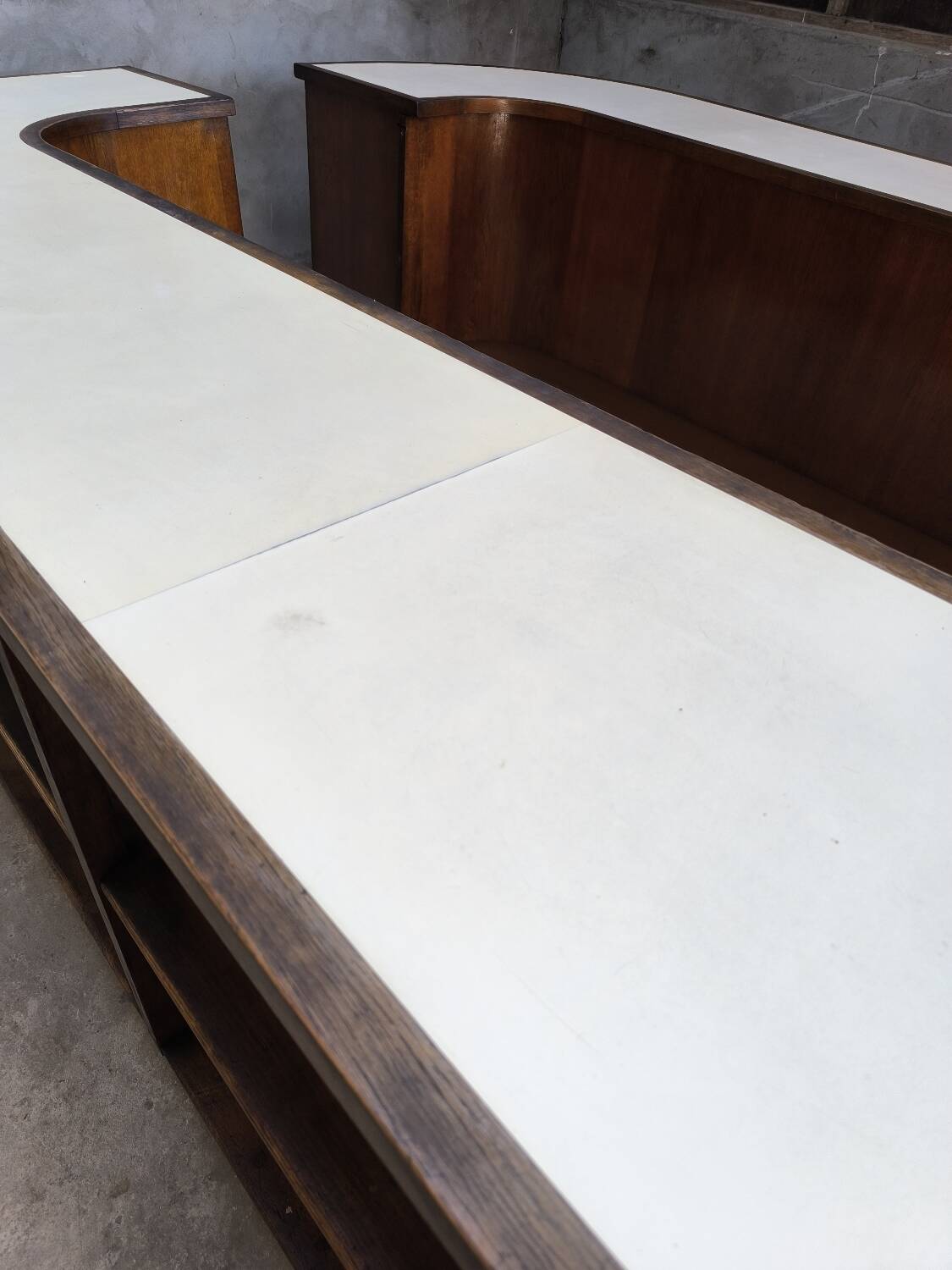 Ensemble de 2 comptoirs de magasin 1950