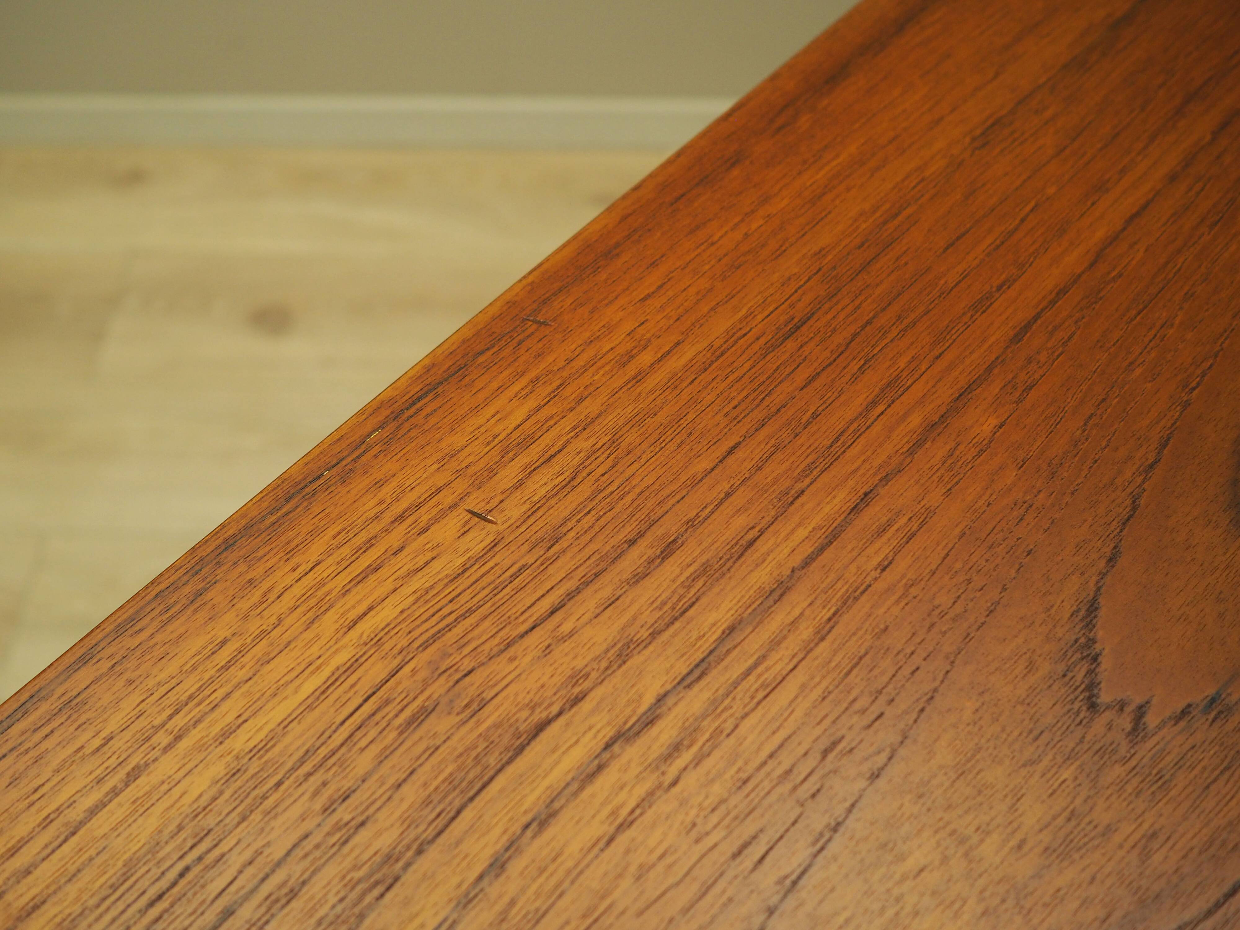 Buffet en teck, design danois, années 1960, production : Danemark