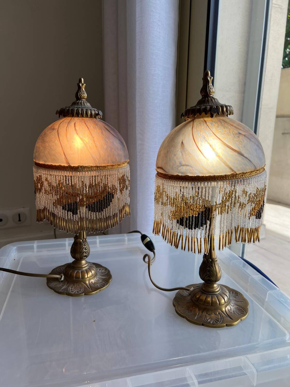 Set of 2 bronze lamps P.lucas