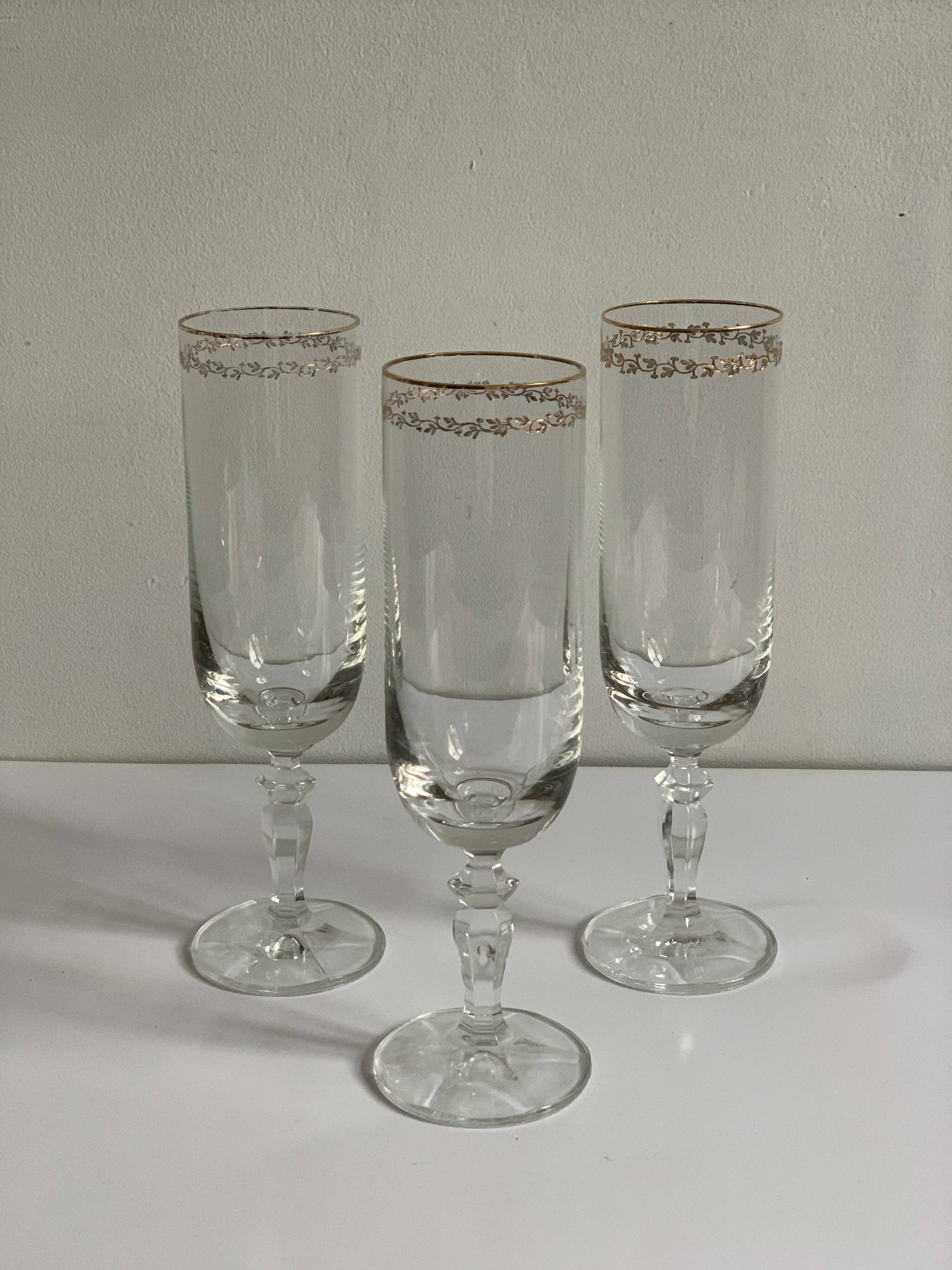 Crystal champagne flutes