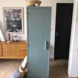 Armoire parisienne
