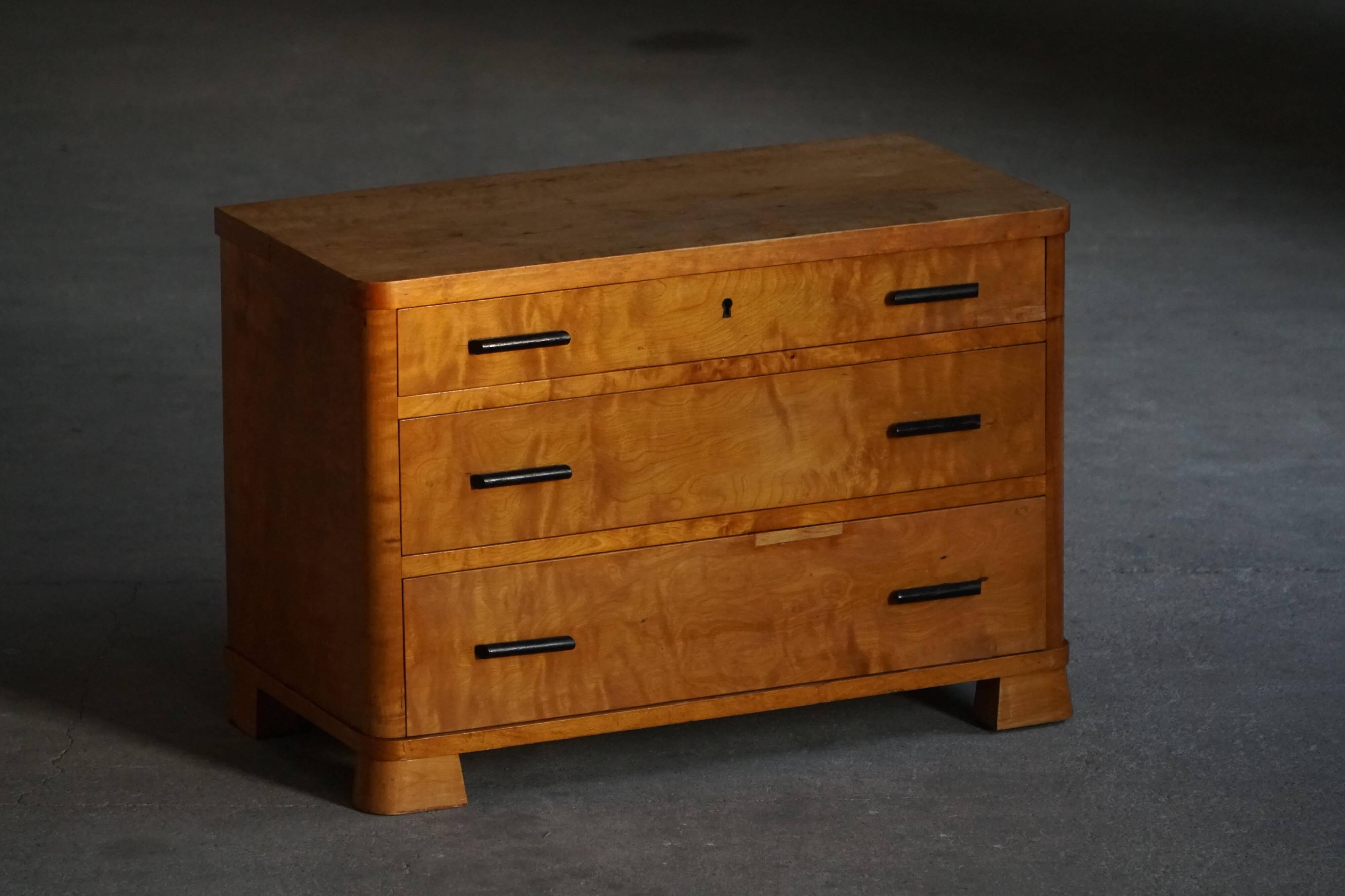 Scandinavian functionalism / Art Deco, Birch chest of drawers, 1930s–40s