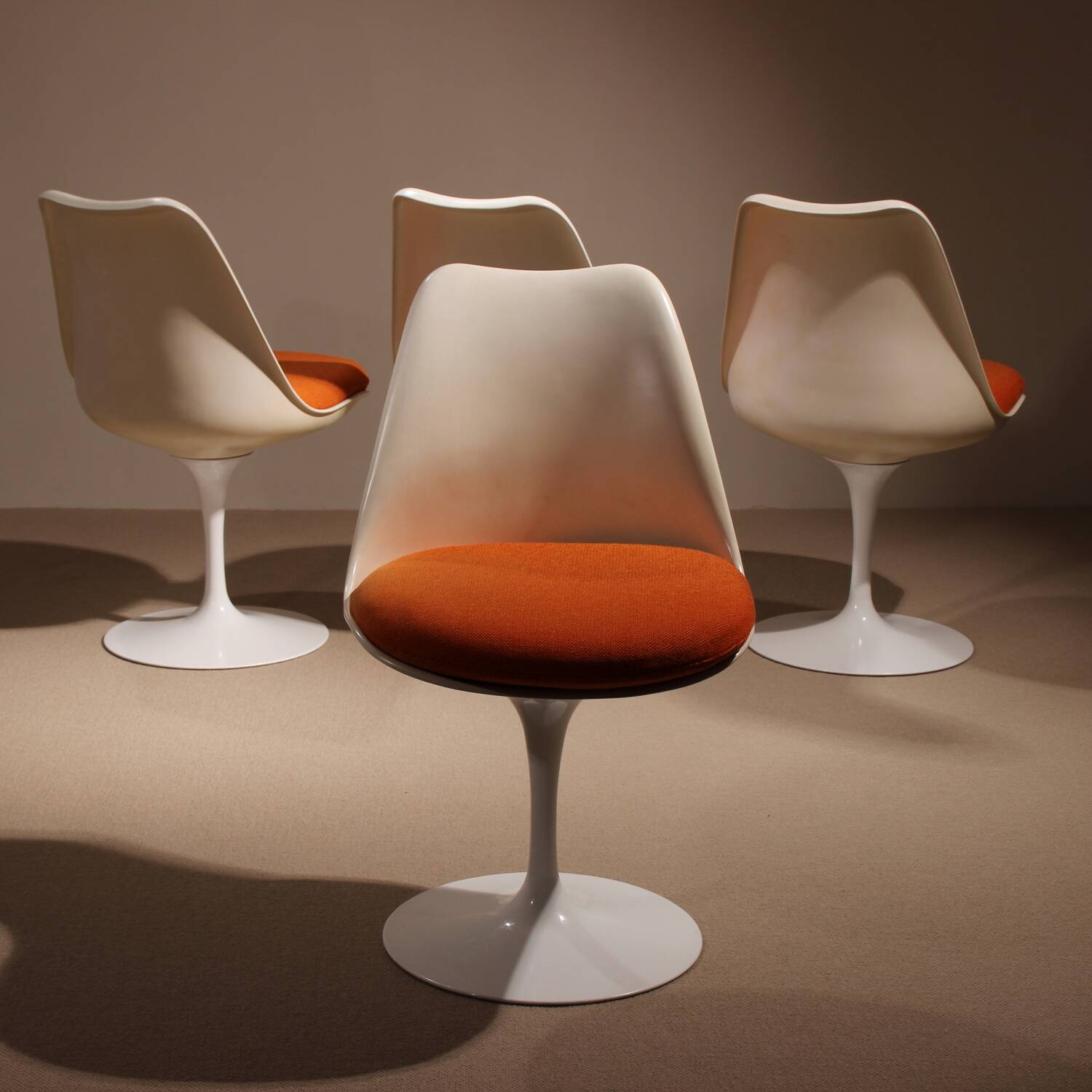 Four Tulip Chairs ‚151‘ by Eero Saarinen for Knoll International | USA 1957