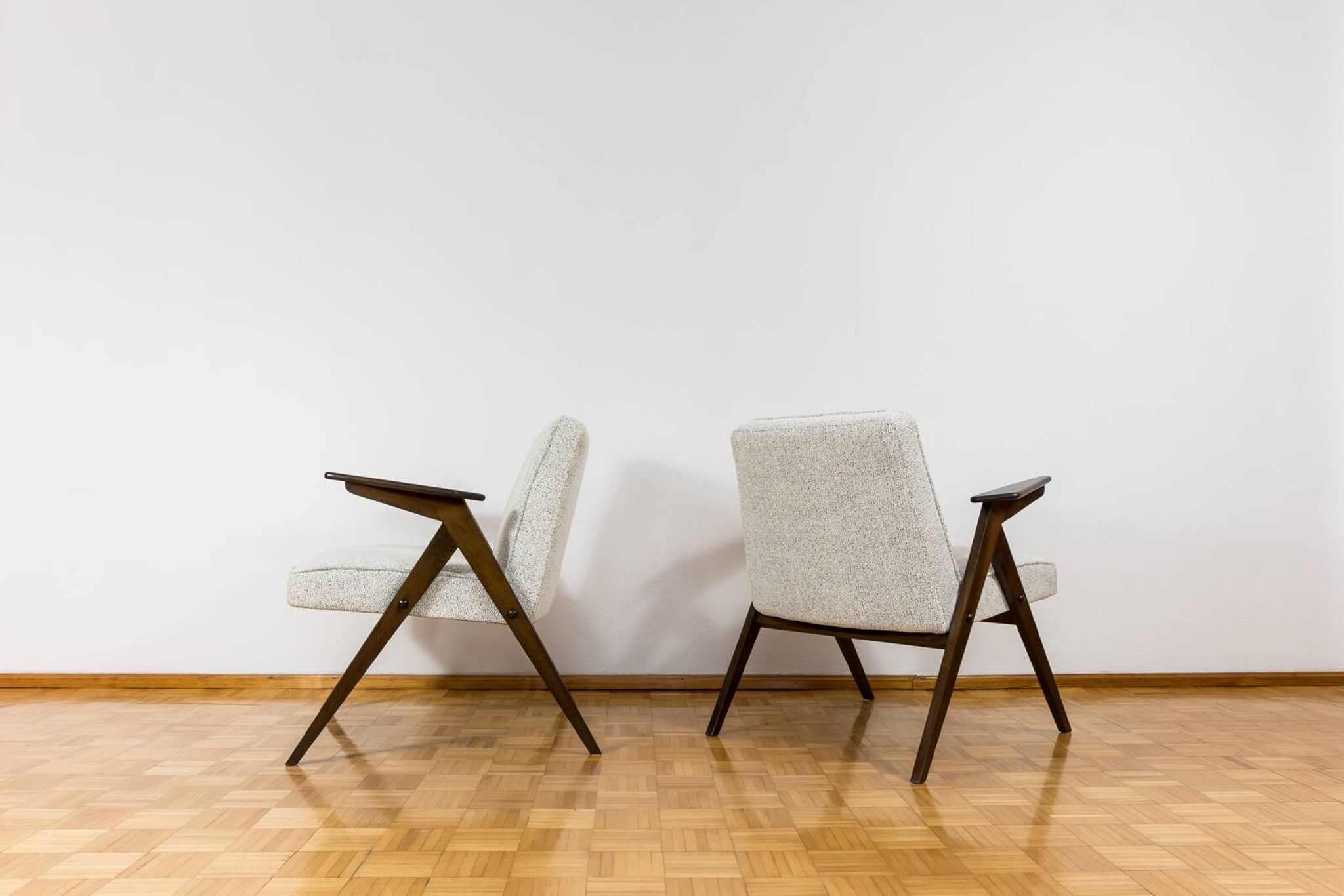 Pair of Model 300 177 Bunny Armchairs, 1960s