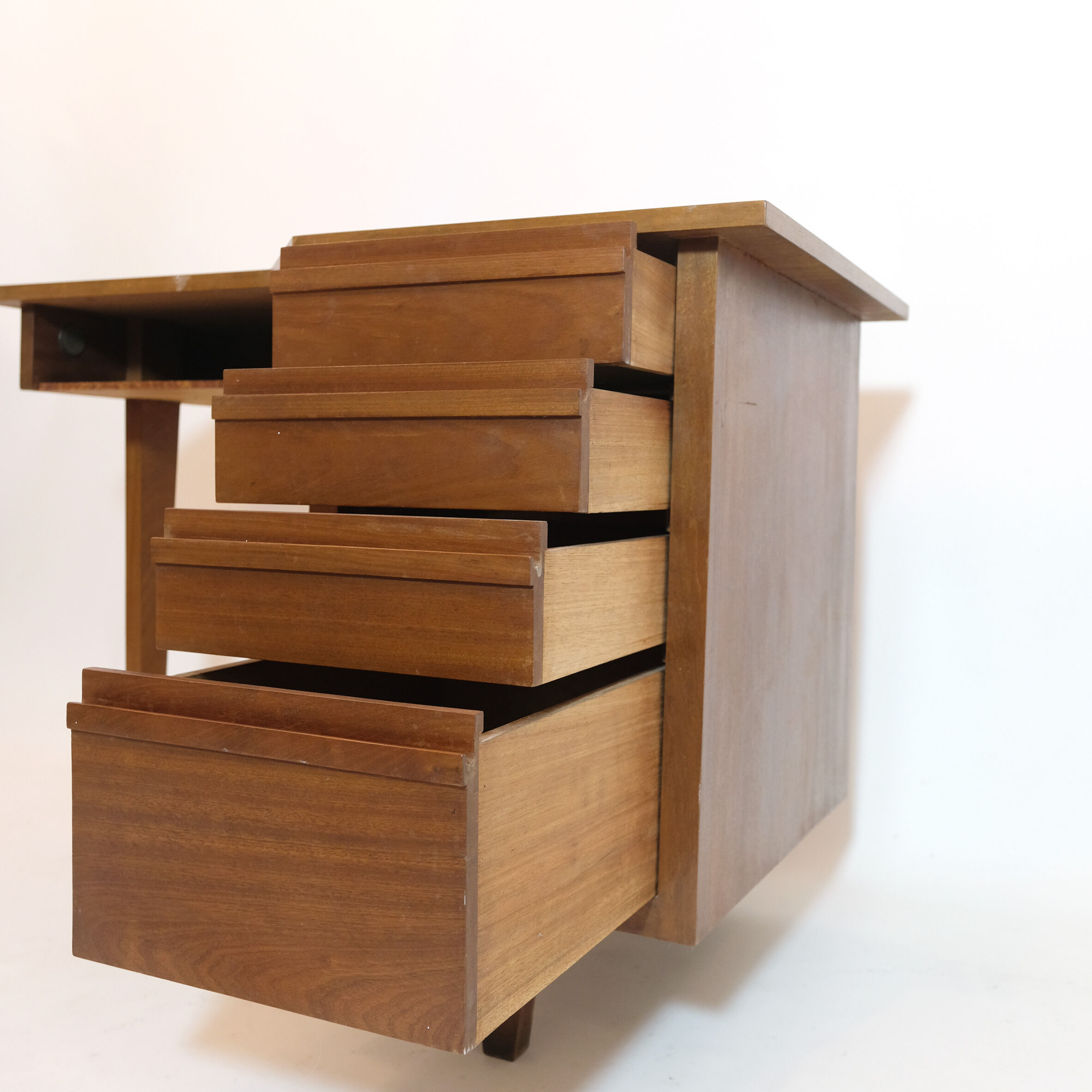 Office tripod of the 50