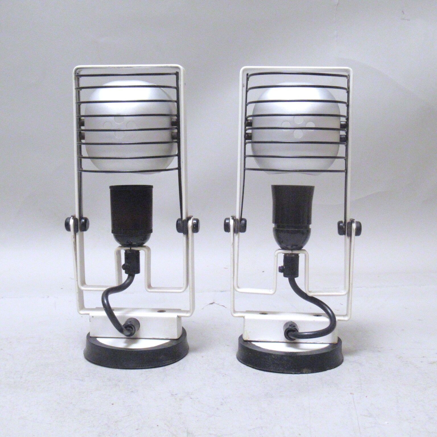 Pair of sconces Sintesi Ernesto Gismondi Artemide