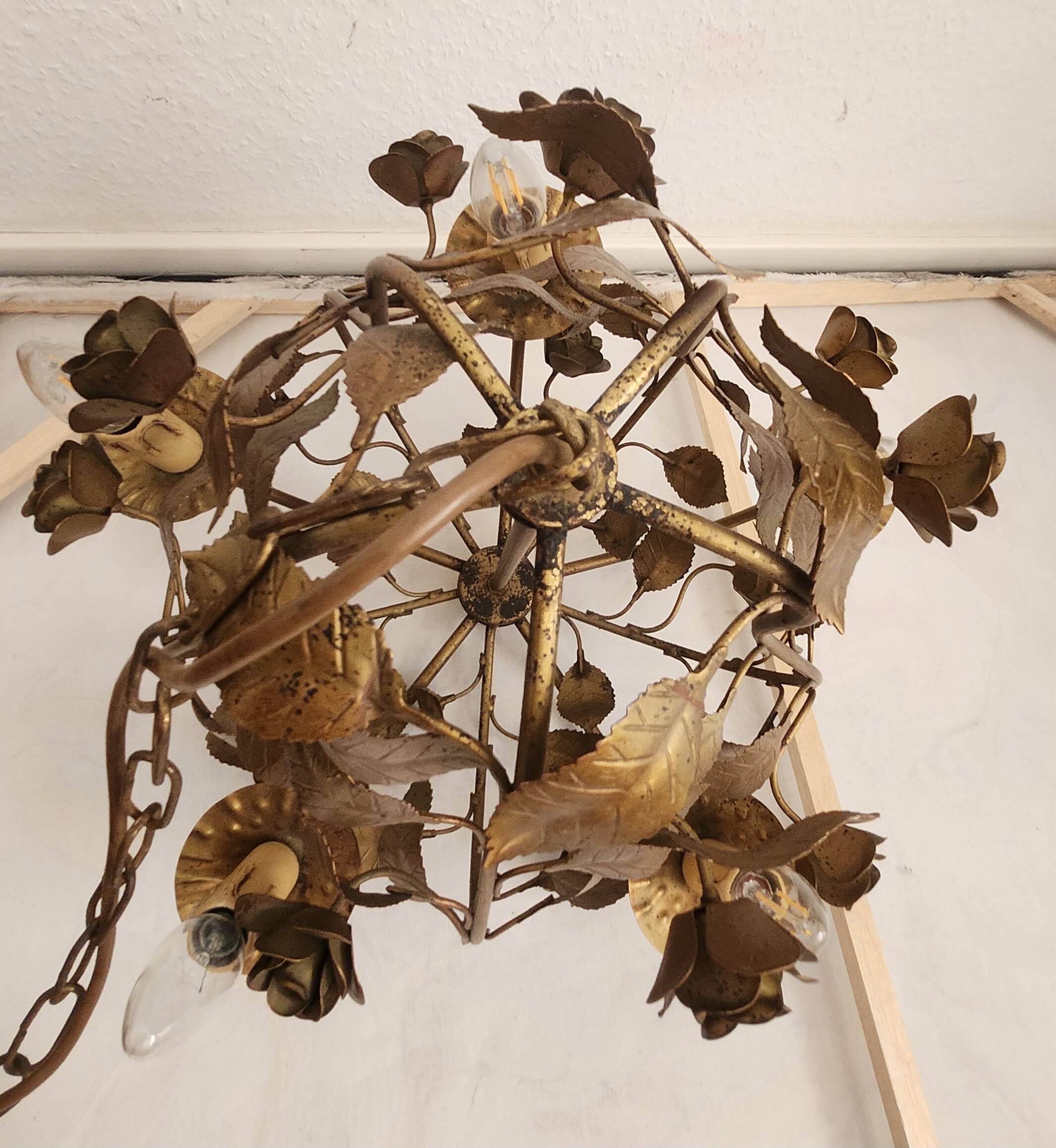 Chandelier hand-forged Hollywood Regency rose leaf decorations