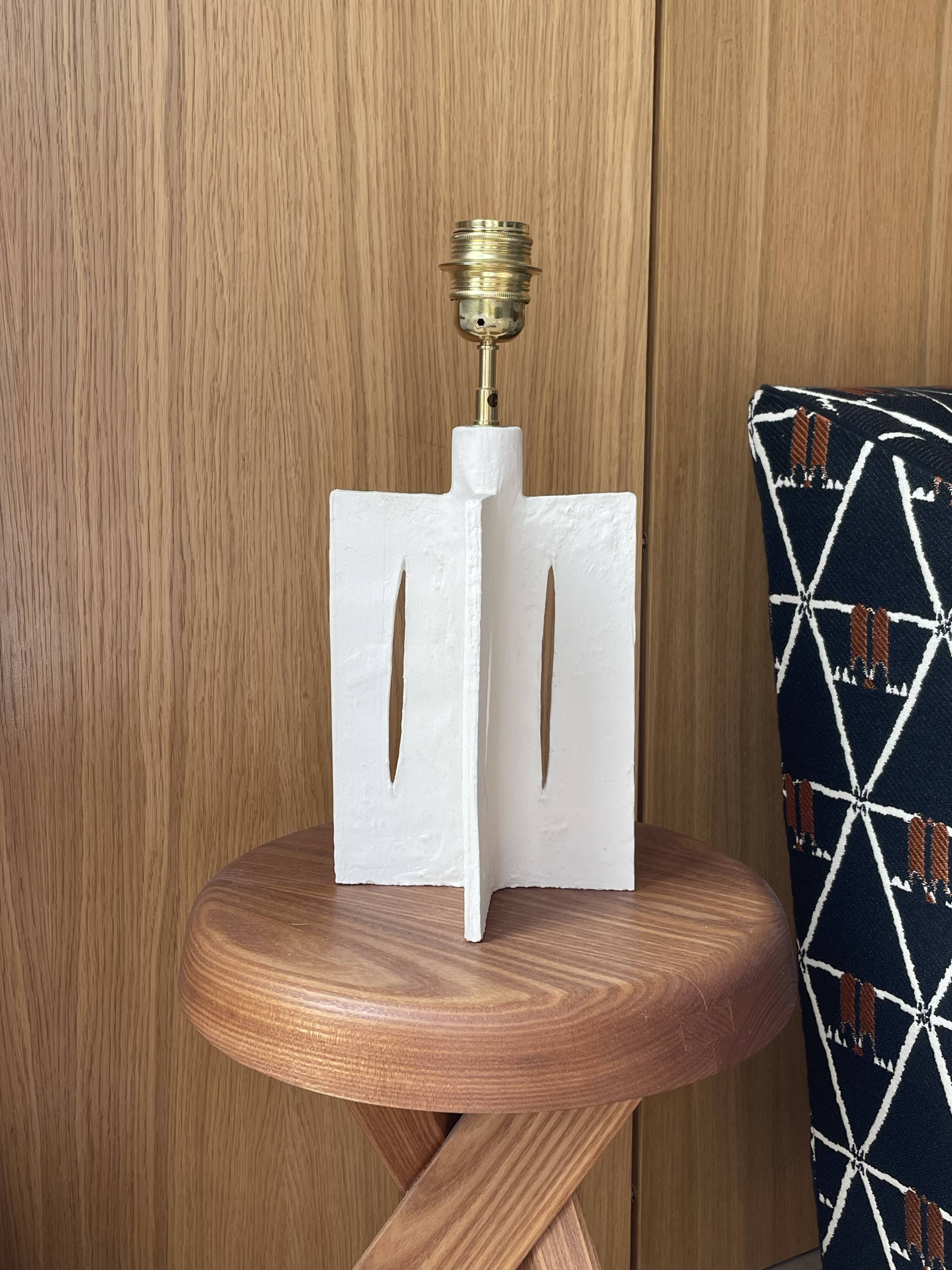 French contemporary ceramic lamp, "L 04" by Renzo Maar
