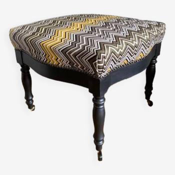 Louis-Philippe style upholstered pouf