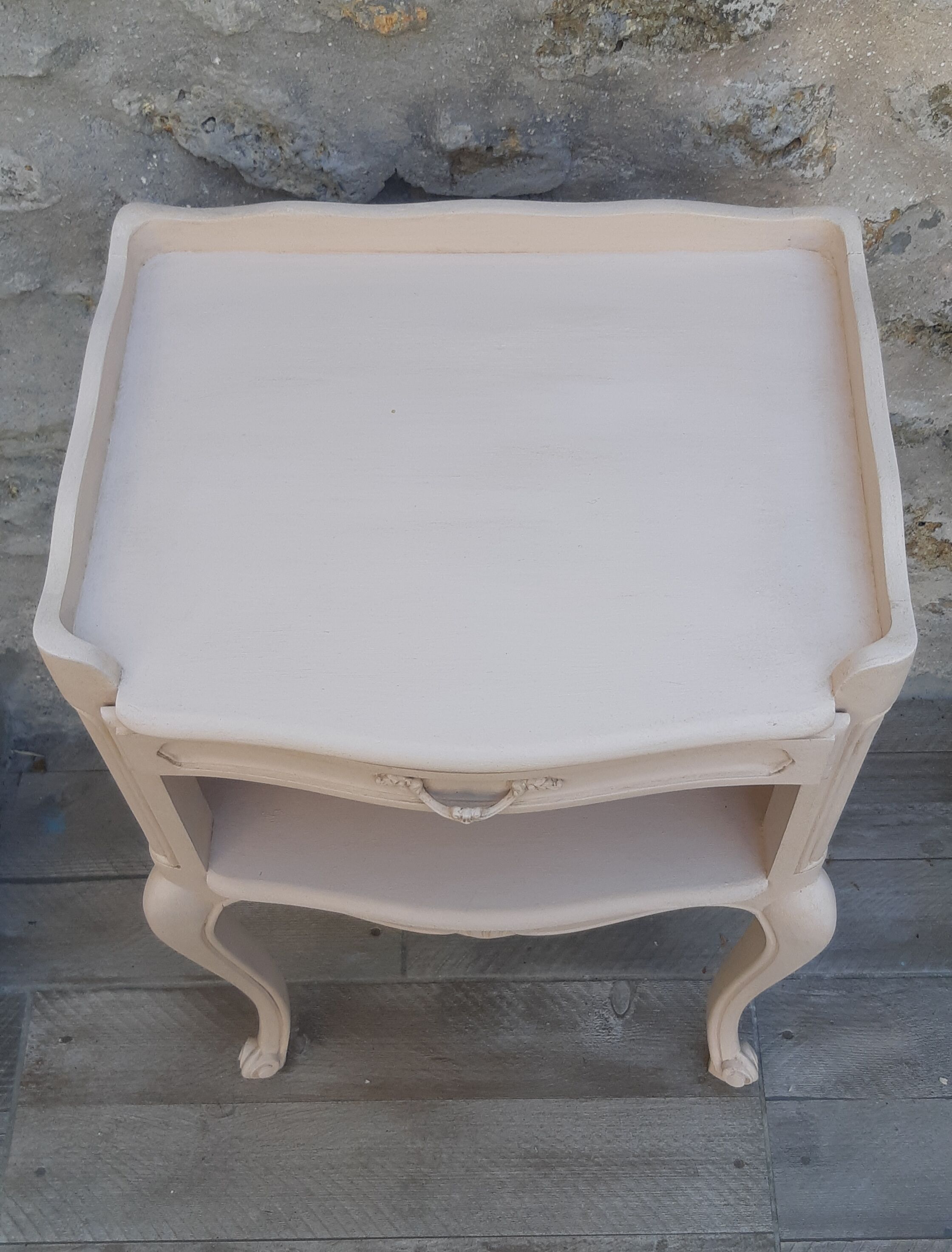 Bedside table in powder pink shabby style