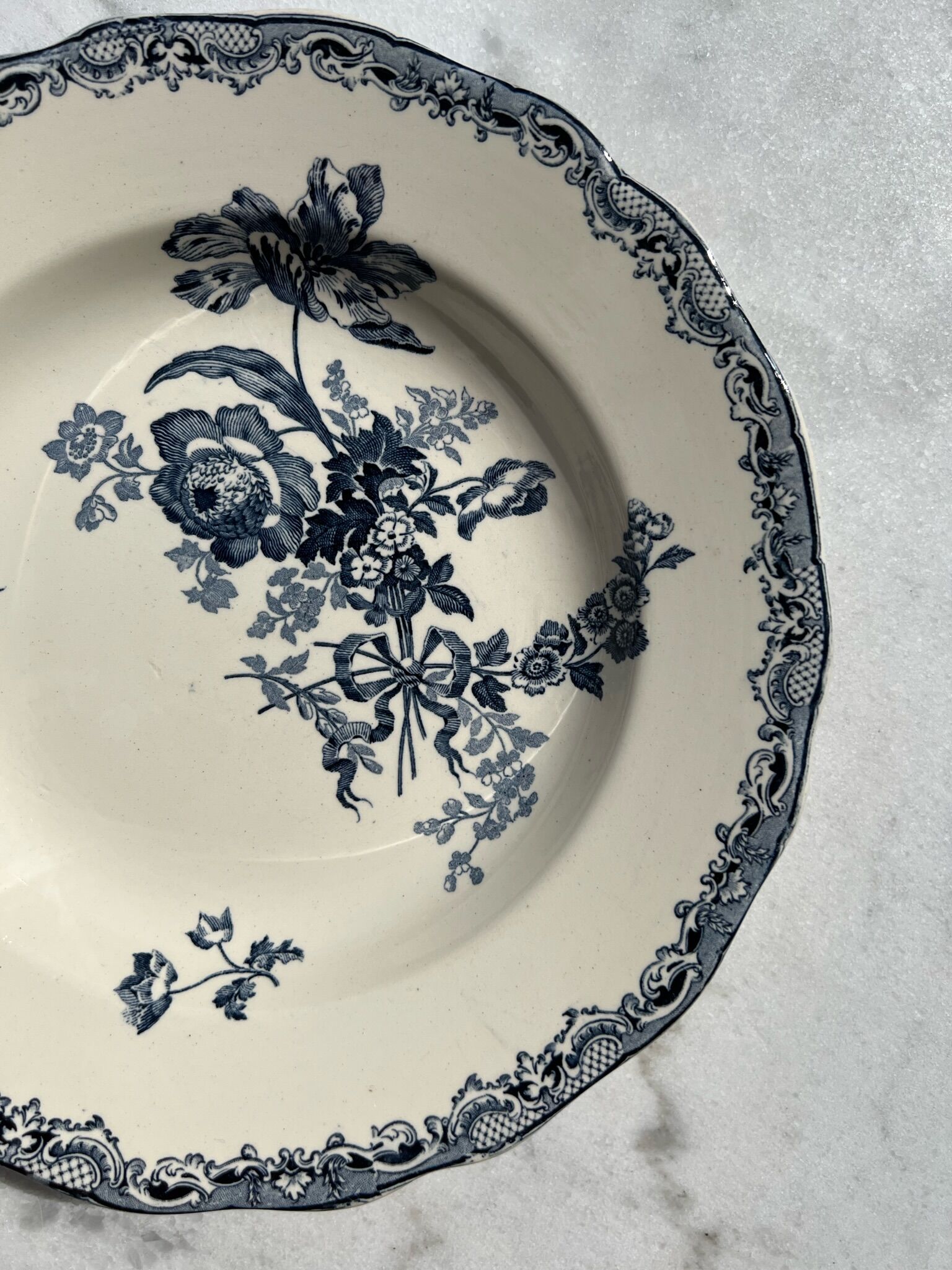 2 hollow plates Sarreguemines