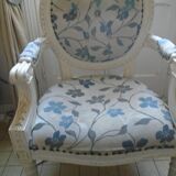 Paire de fauteuils de style Louis XV