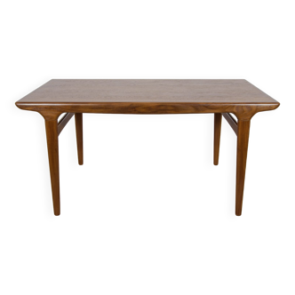 Table à manger en teck danois du milieu du siècle par Johannes Andersen pour Uldum Mobelfabrik, années 1960