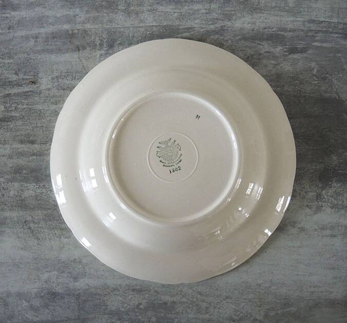 Large Old Villeroy & Boch Earthenware Deep Plate - 1562 - Peony