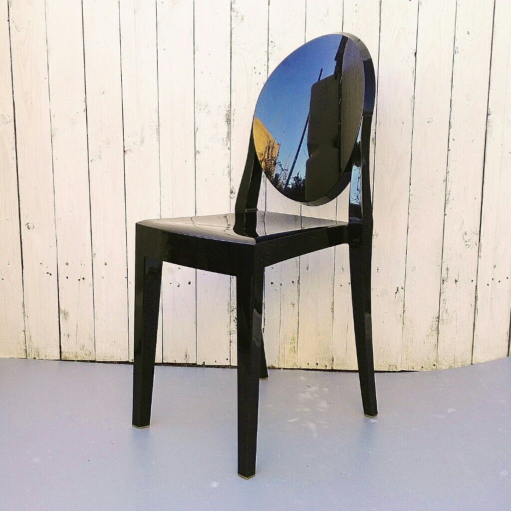 Pair of chairs Victoria Ghost kartell design PH. Starck