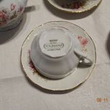 Service à café complet en porcelaine