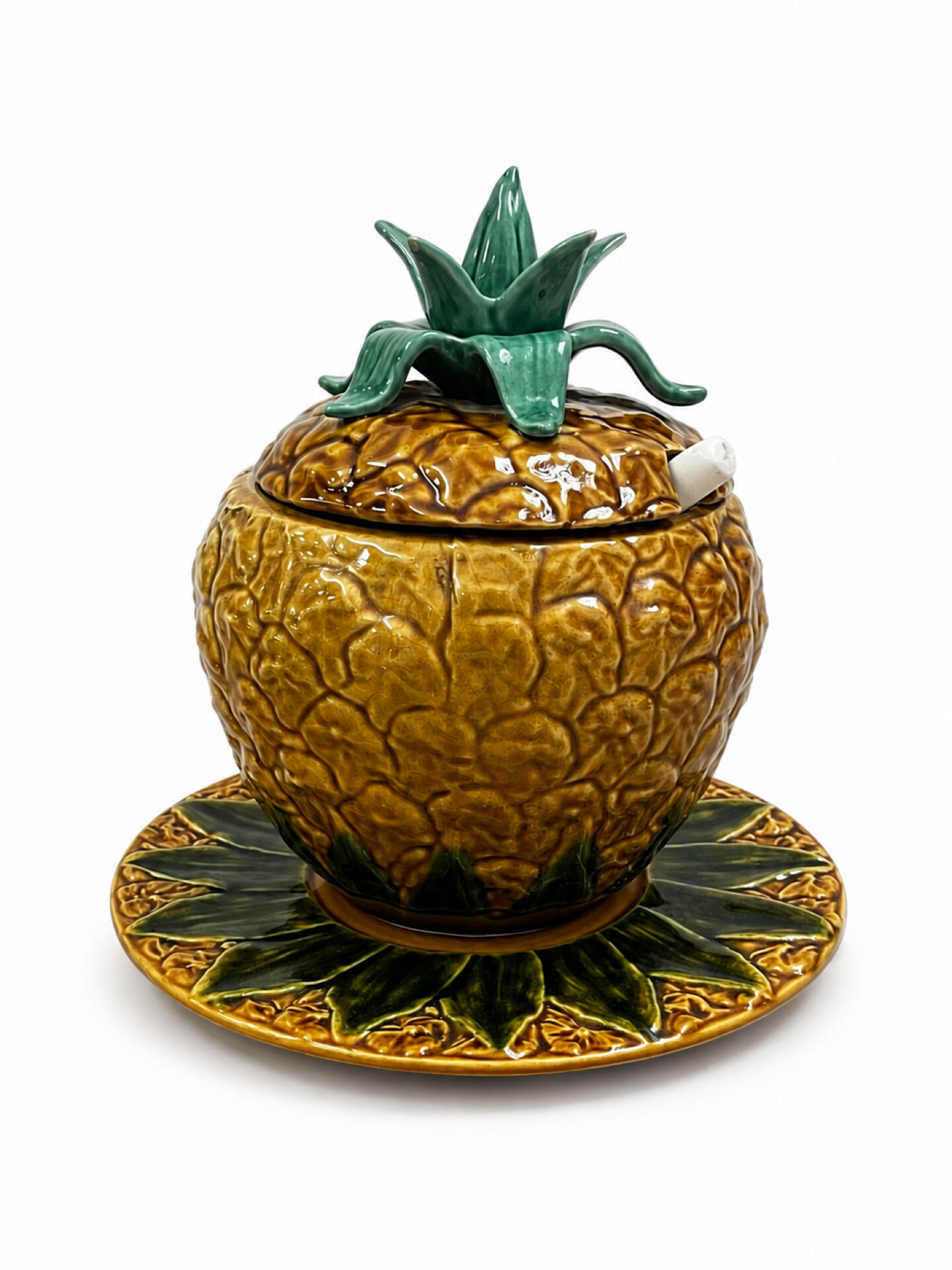 Pineapple trompe l'œil soup tureen - 1960