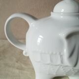 Porcelain Elephant-shaped teapot