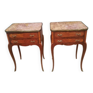 Pair of transitional bedside tables in veneered wood