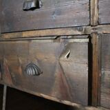 Double-sided cutlery cabinet