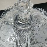 Large Bonbonniere/Drageoir in Bohemian crystal. Frosted floral motifs, diamond tip. Boho chic