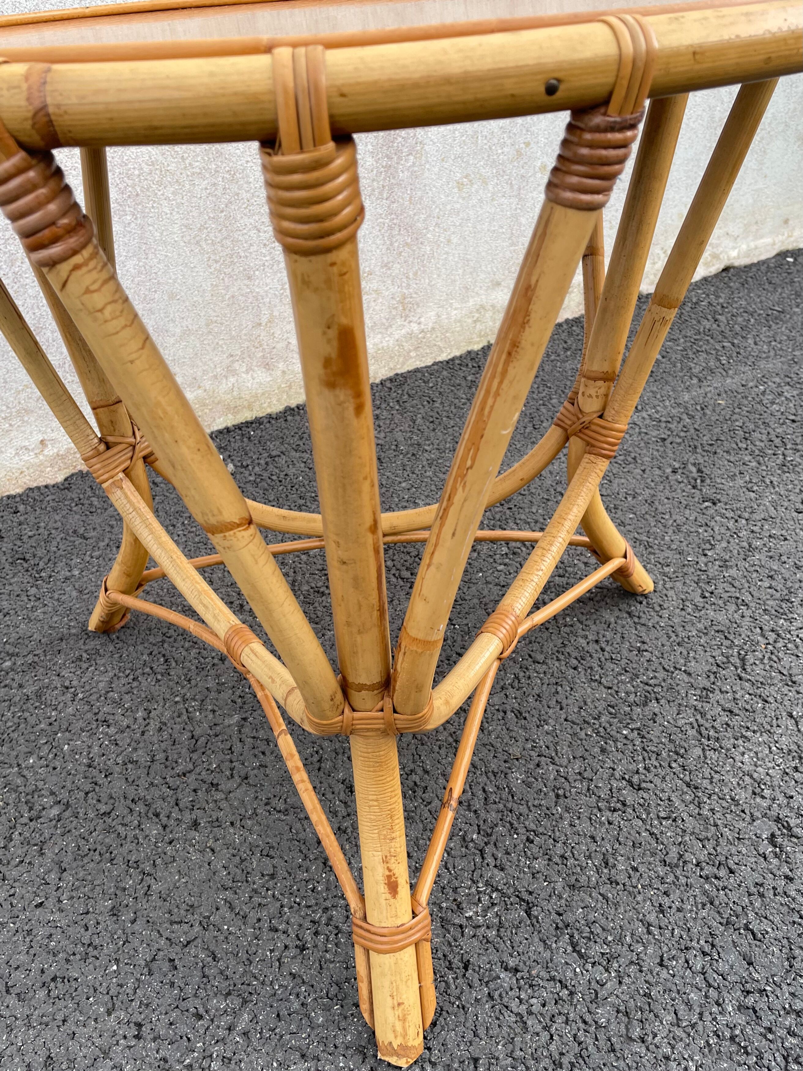 Vintage rattan roundtable