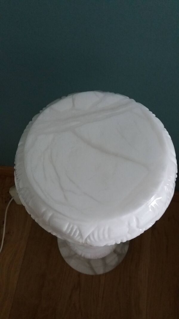 Colonne lumineuse en albâtre