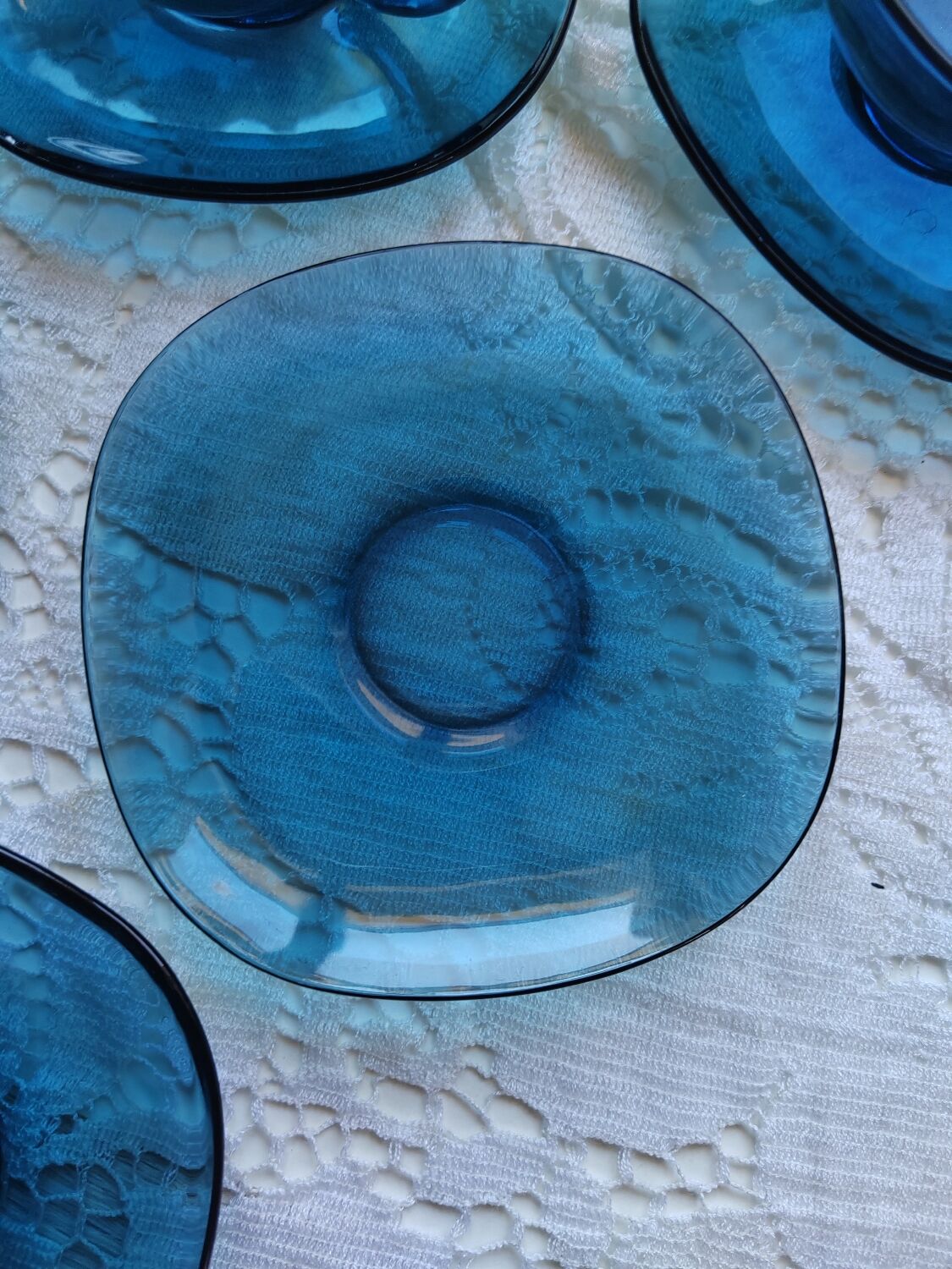 6 blue vereco cups and sub-cups