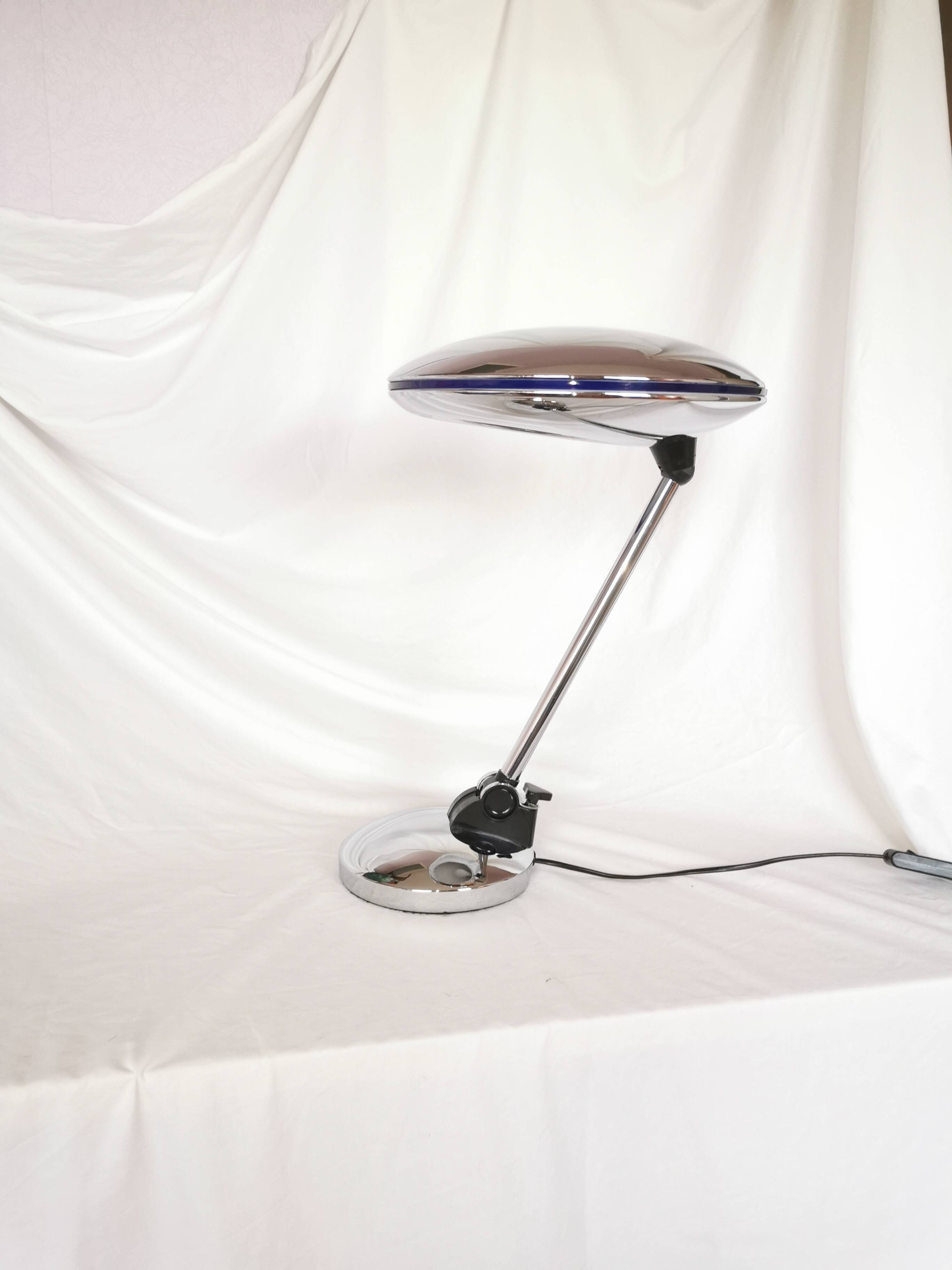 Adjustable chrome metal UFO lamp, space age, UFO, Aluminor, France, 1980.