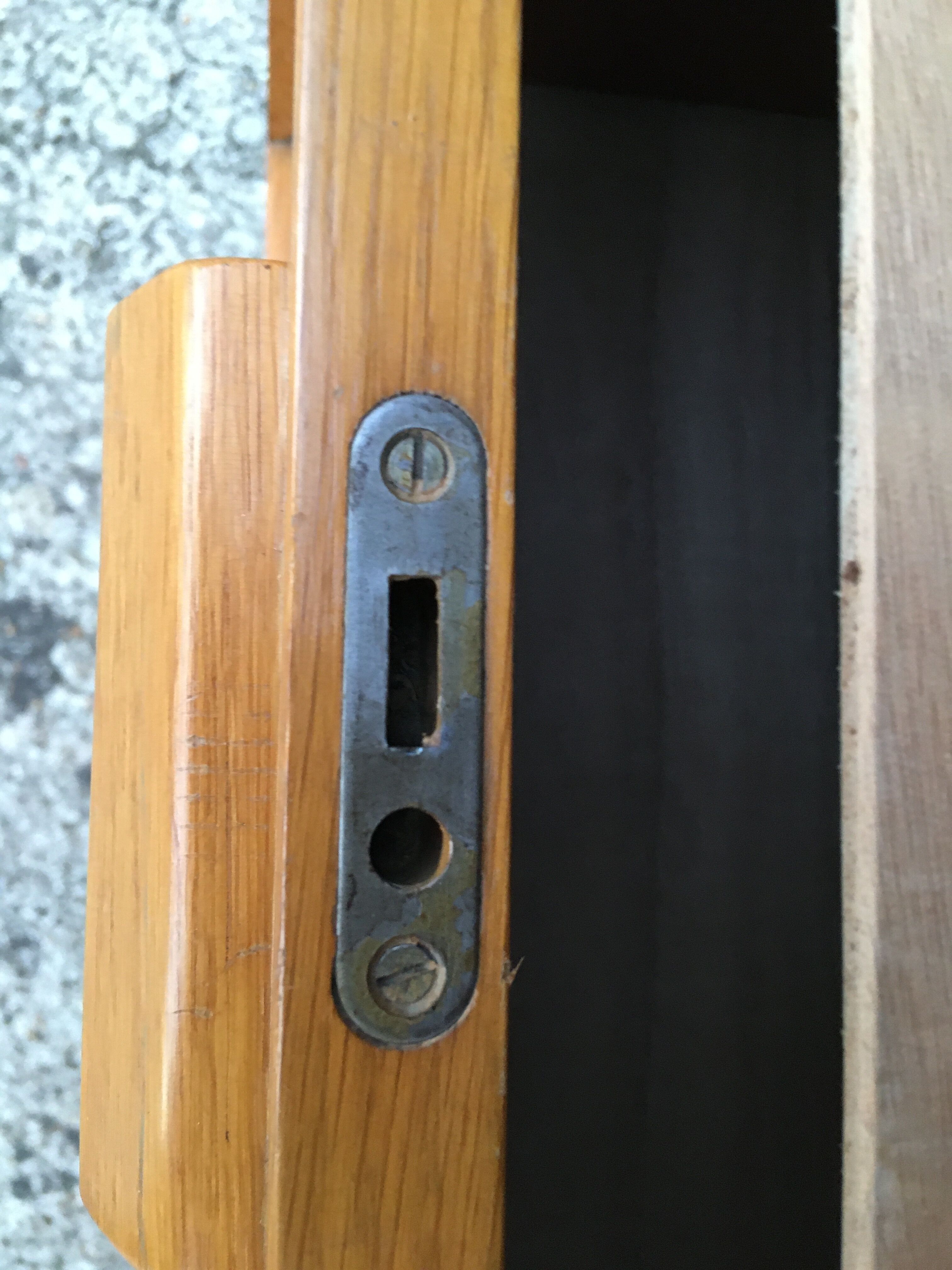 Curtain filing cabinet