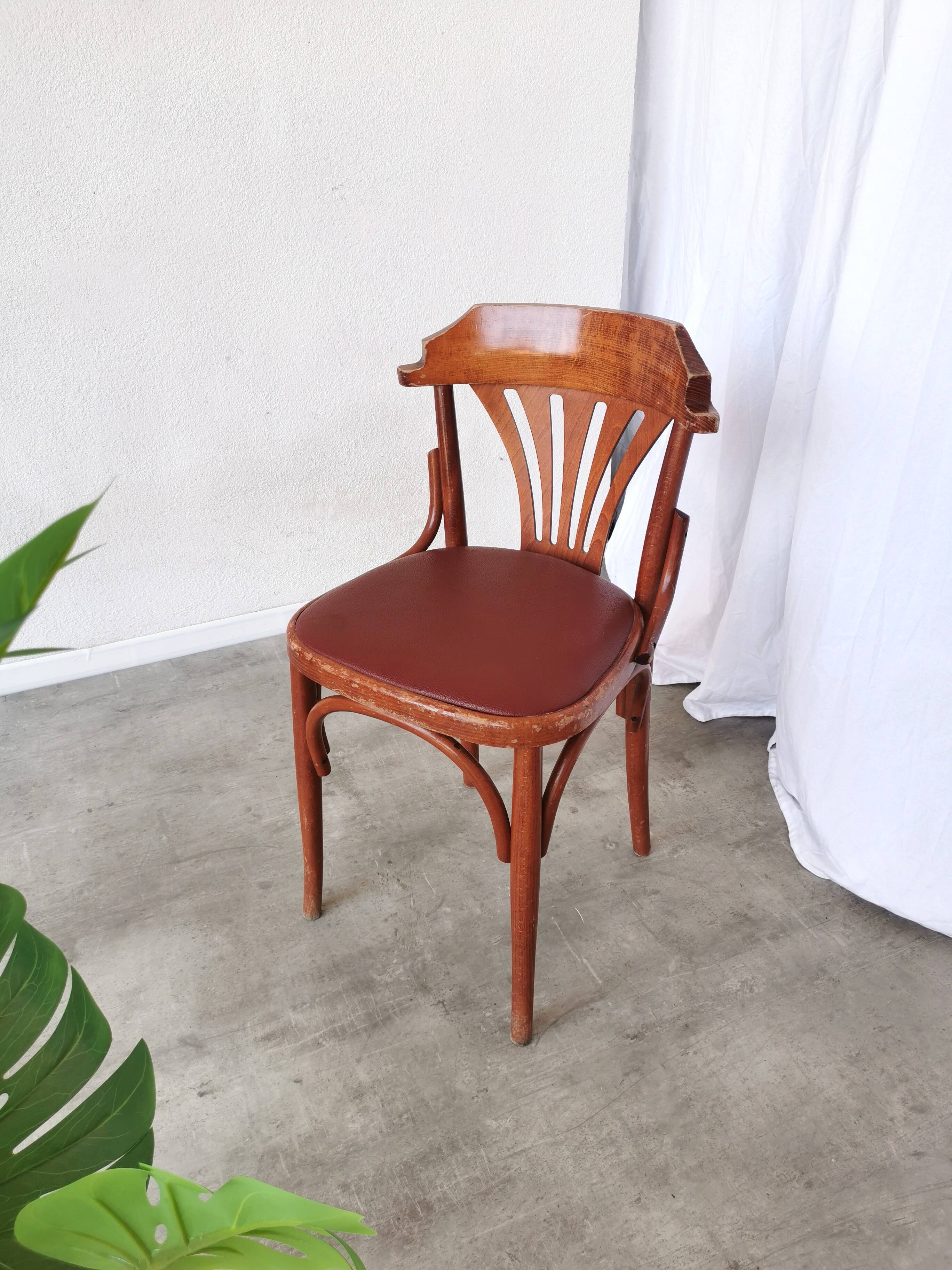 Chaise de salle à manger vintage en bois courbé : dossier éventail style Thonet, pub irlandais des années 1970