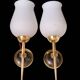 Paire d'appliques opaline et laiton 1950