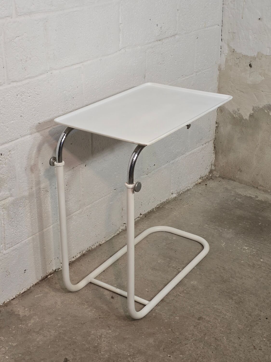 1970s adjustable side table in white lacquered metal