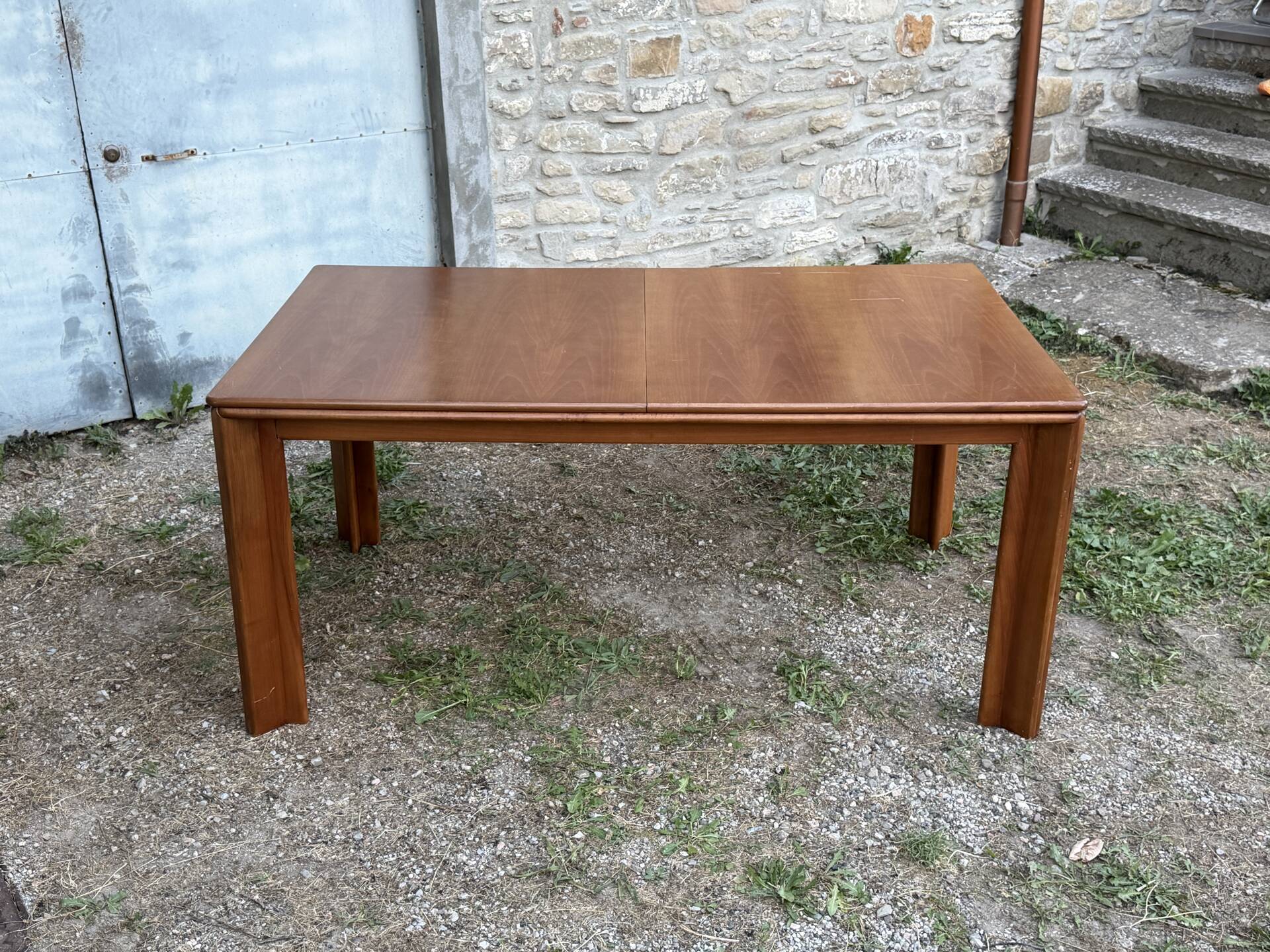 Extendable dining table Mou, Afra and Tobia Scarpa, Molteni, 1970