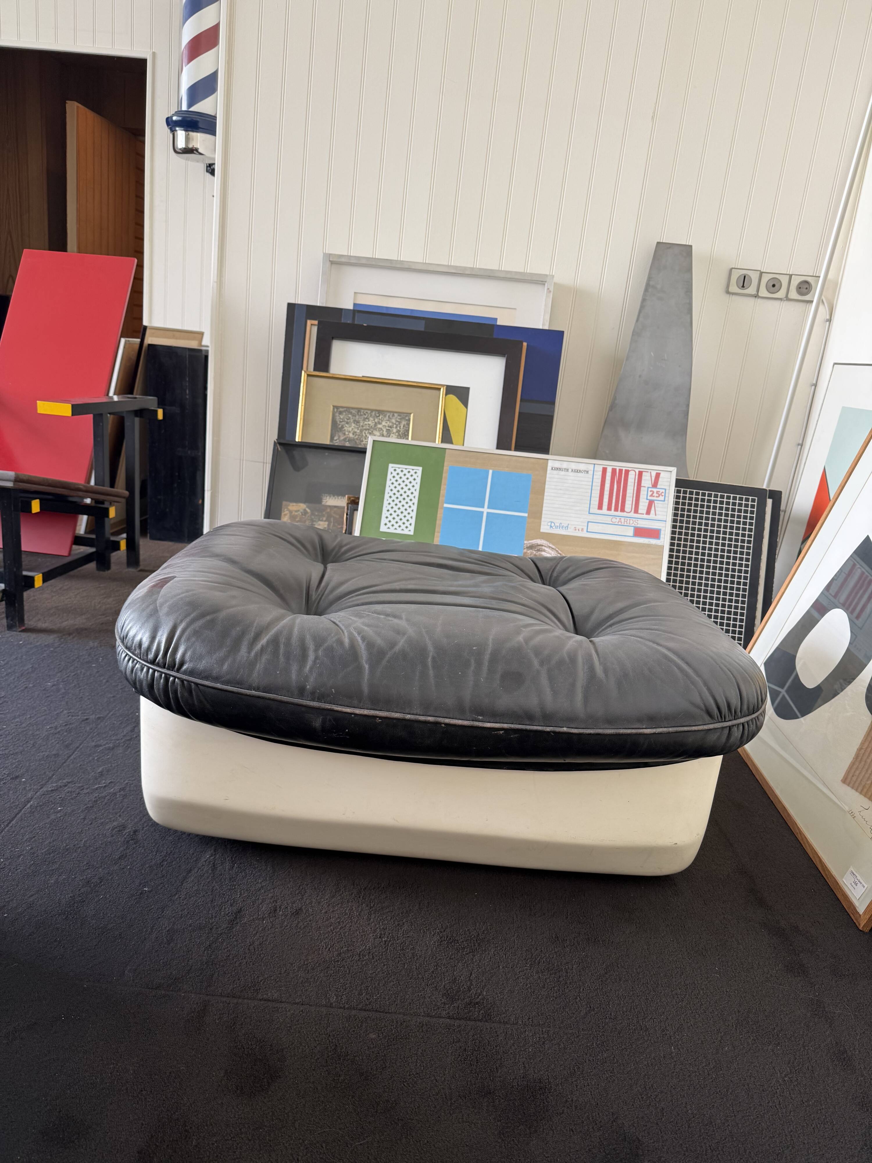 Pouf / ottoman vintage design – Space Age spirit – 60s/70s