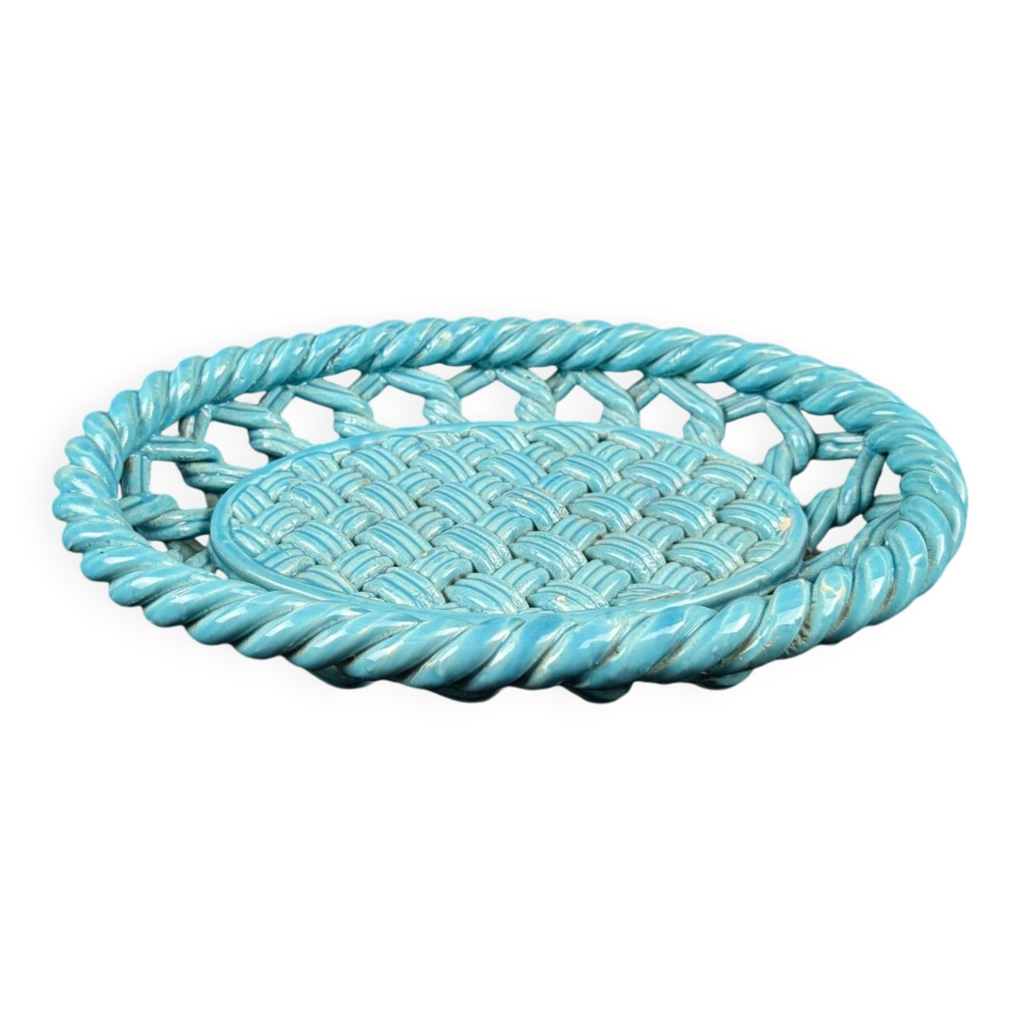 Vallauris flat basket in green woven ceramic