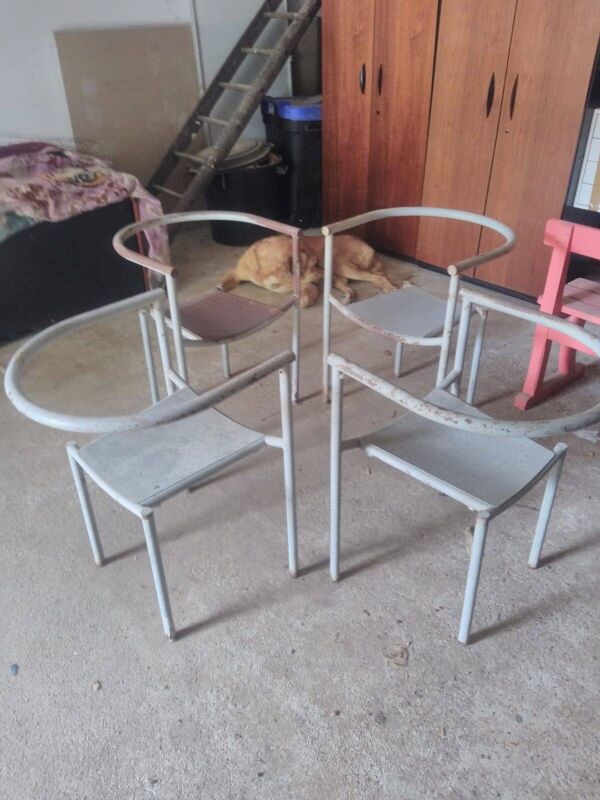 4 chaises Von Vogelsang par Philippe Starck