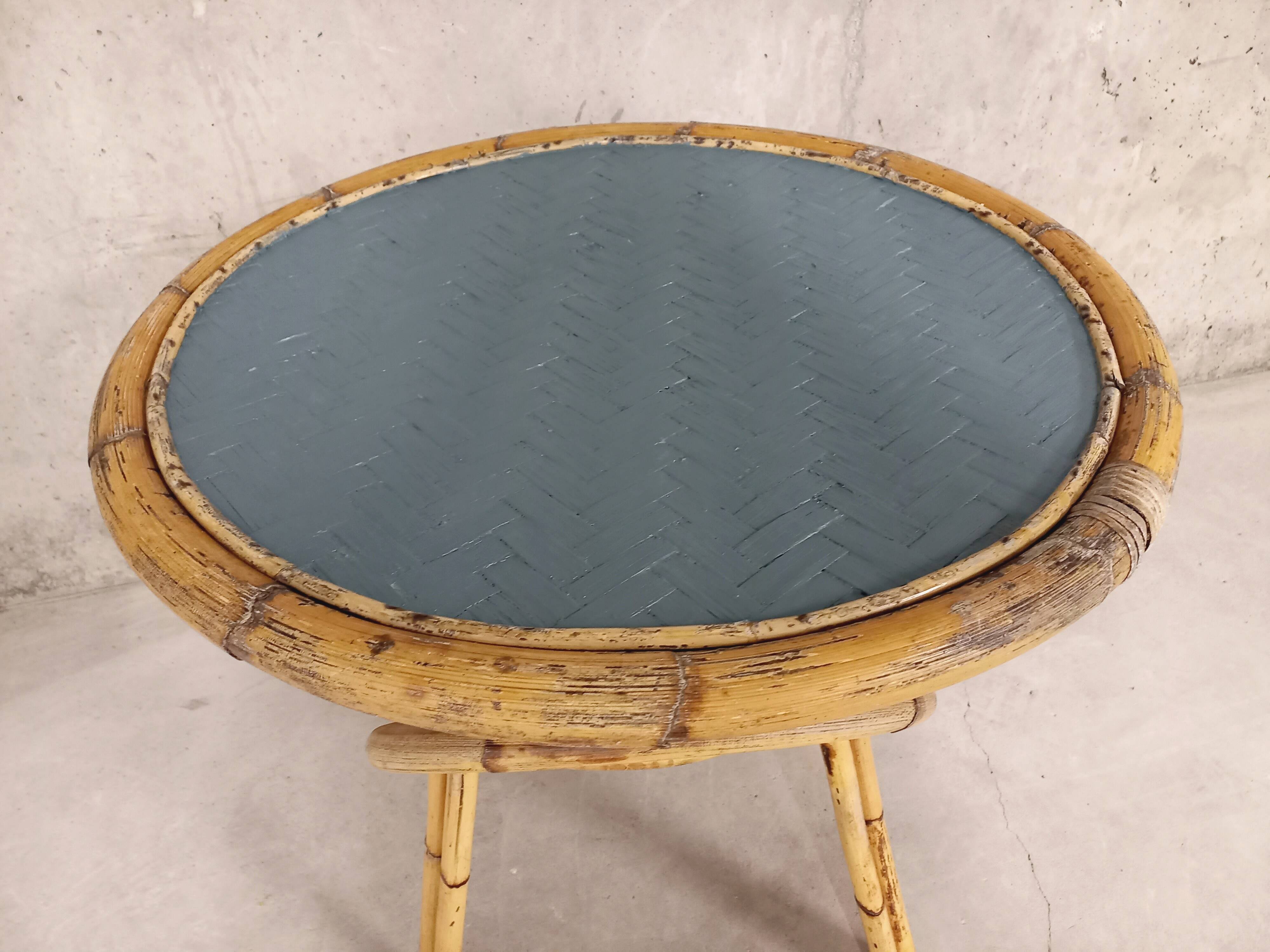Side table in vintage rattan 60s