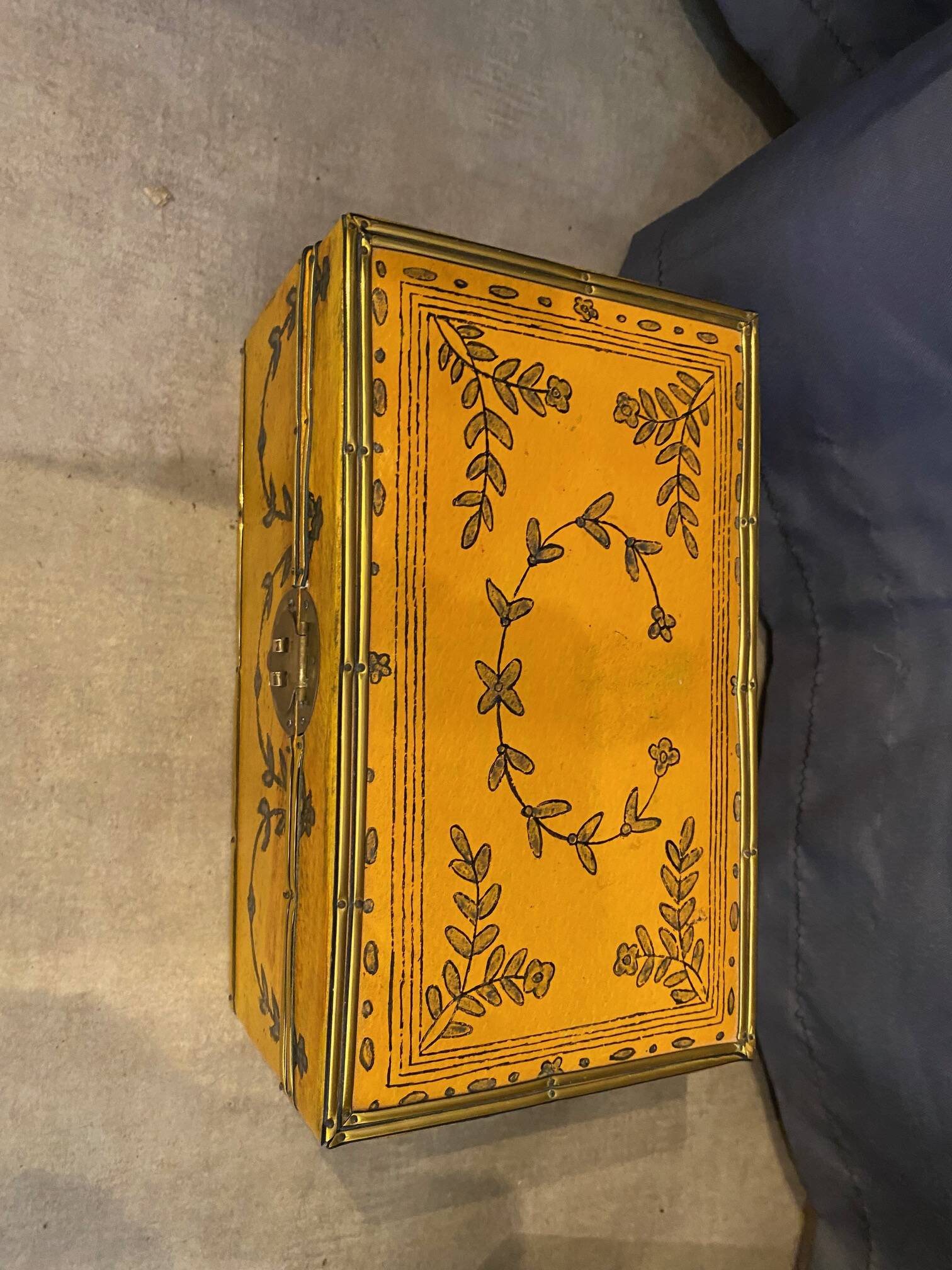 Chinese leather box with floral decor
