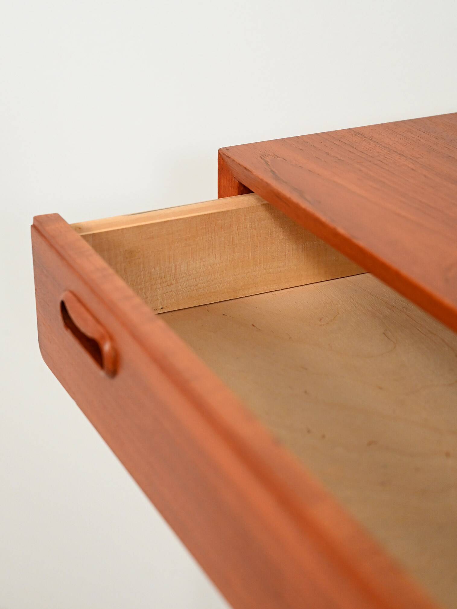 Commode en teck par Dansk Møbelfabrik
