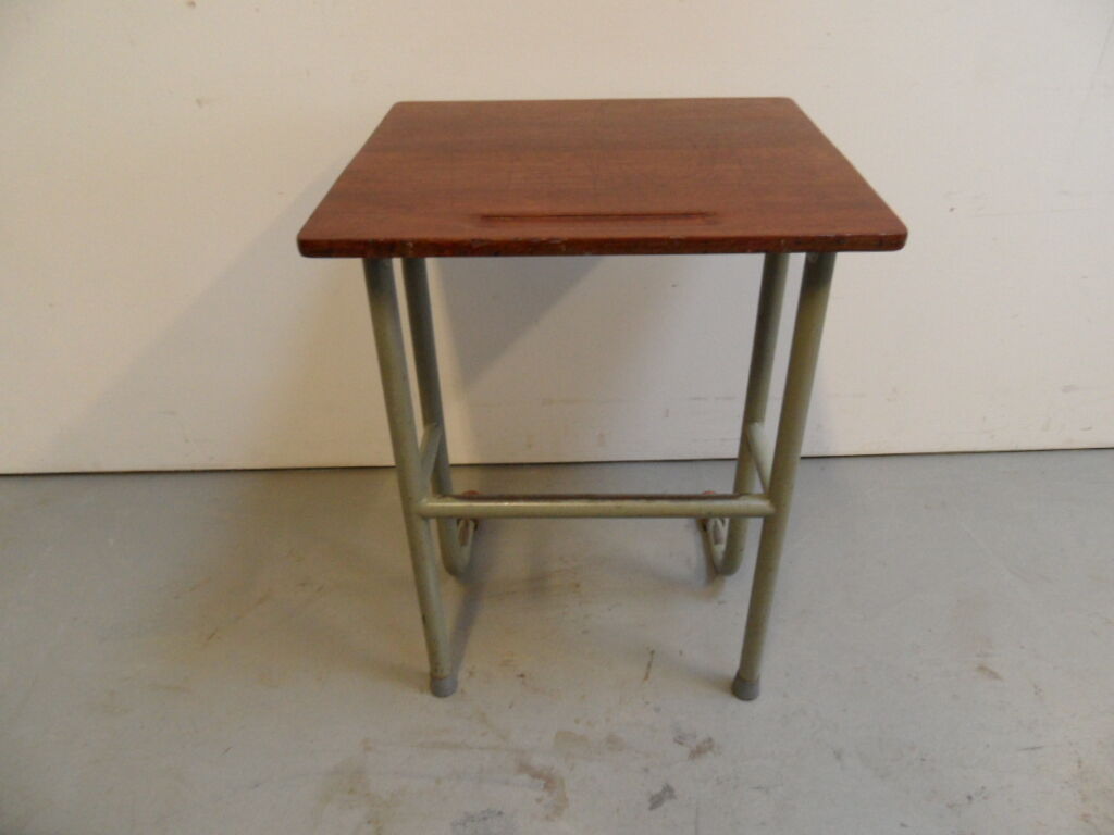 Pupitre d’école vintage des années 1960