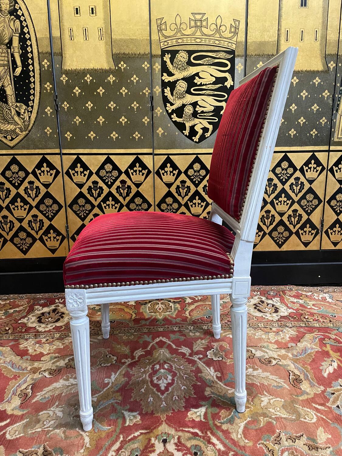 Suite of 4 Louis XVI style chairs