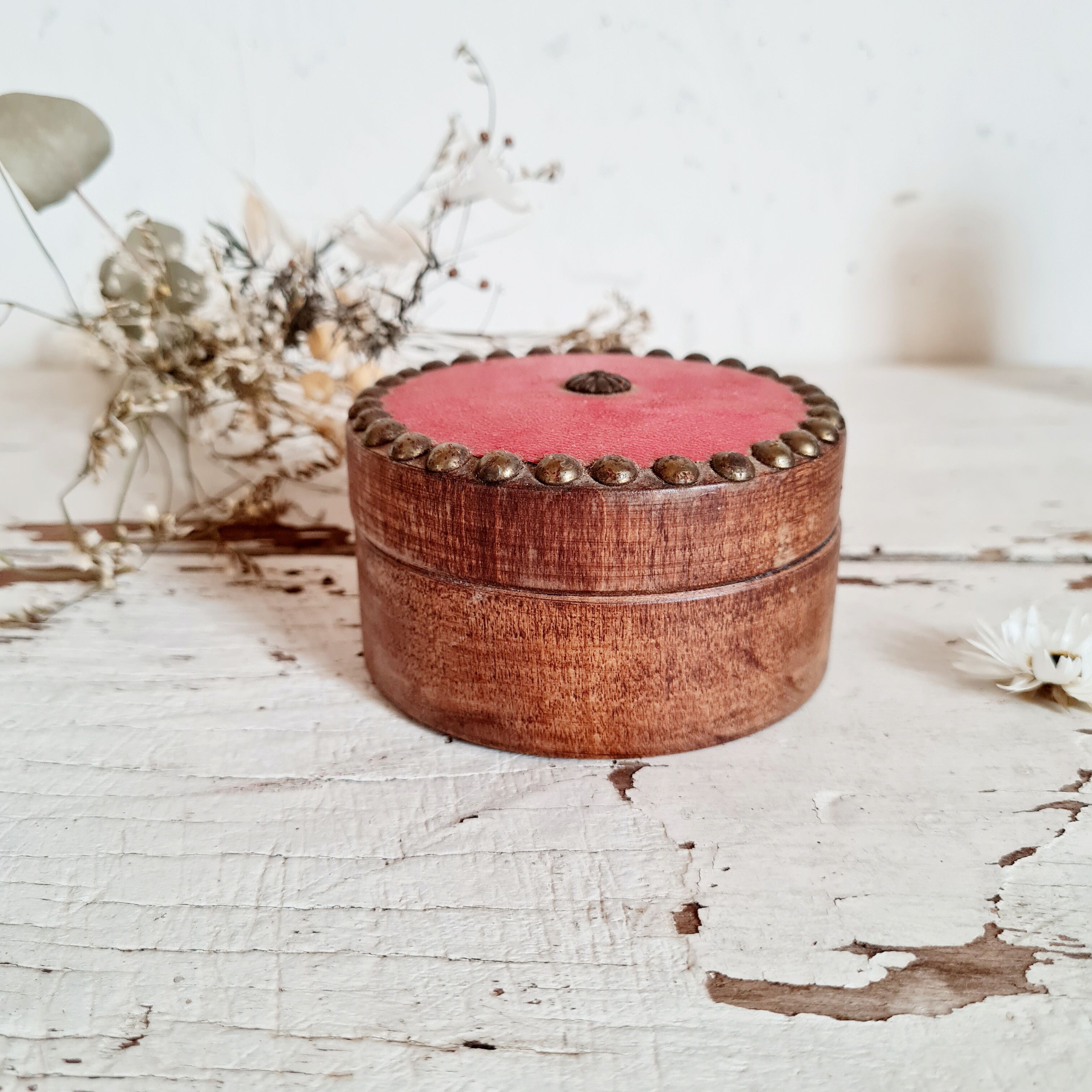 Antique wood jewelry box