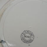 Earthenware plate of St Amand Hamage model n ° 52 diam 22 cm early XX th