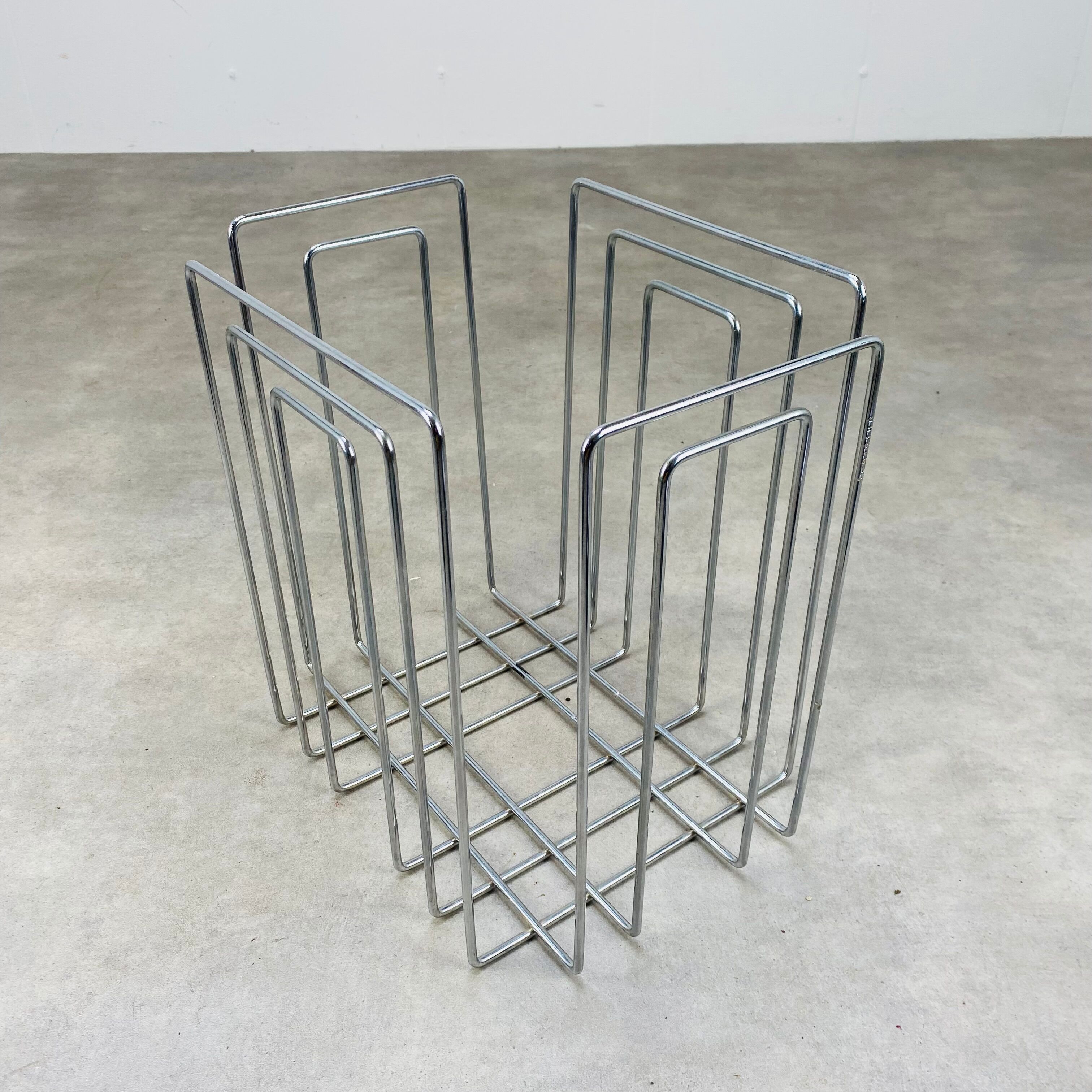 Willi Glaeser chromed metal magazine holder for TMP 80s