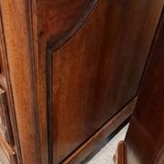 Commode en noyer XVIII