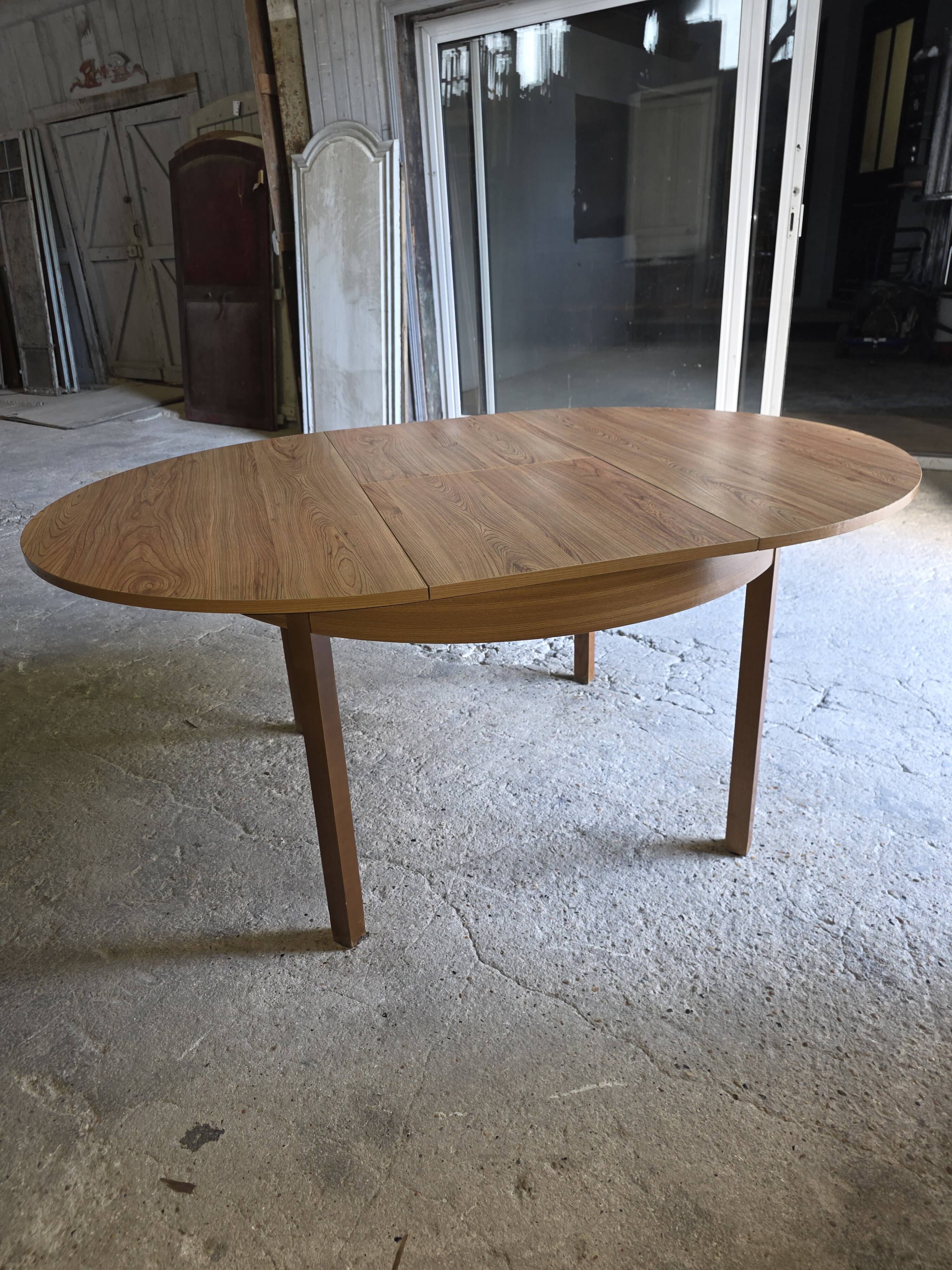 Table scandinave extensible en chêne des années 60