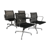 Armchairs by Charles Eames aluminium group model Vitra edition